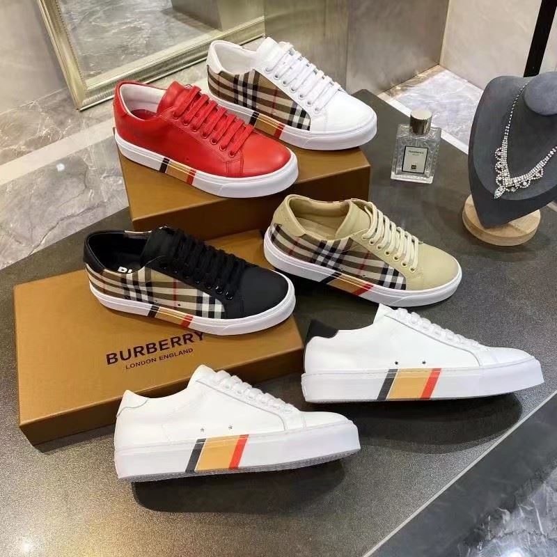 Burberry Low Shoes